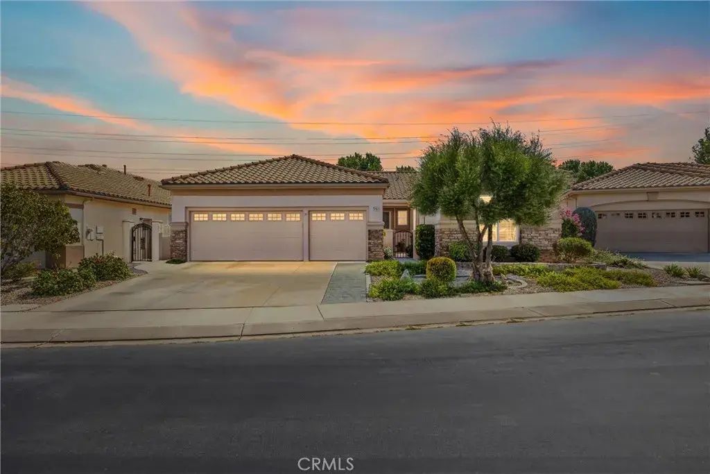 4976 Silverado, Banning