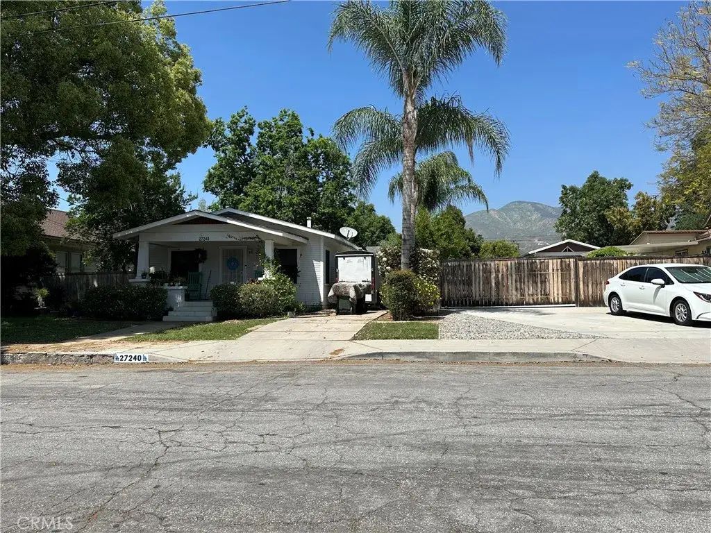 27240 Main Street, Highland