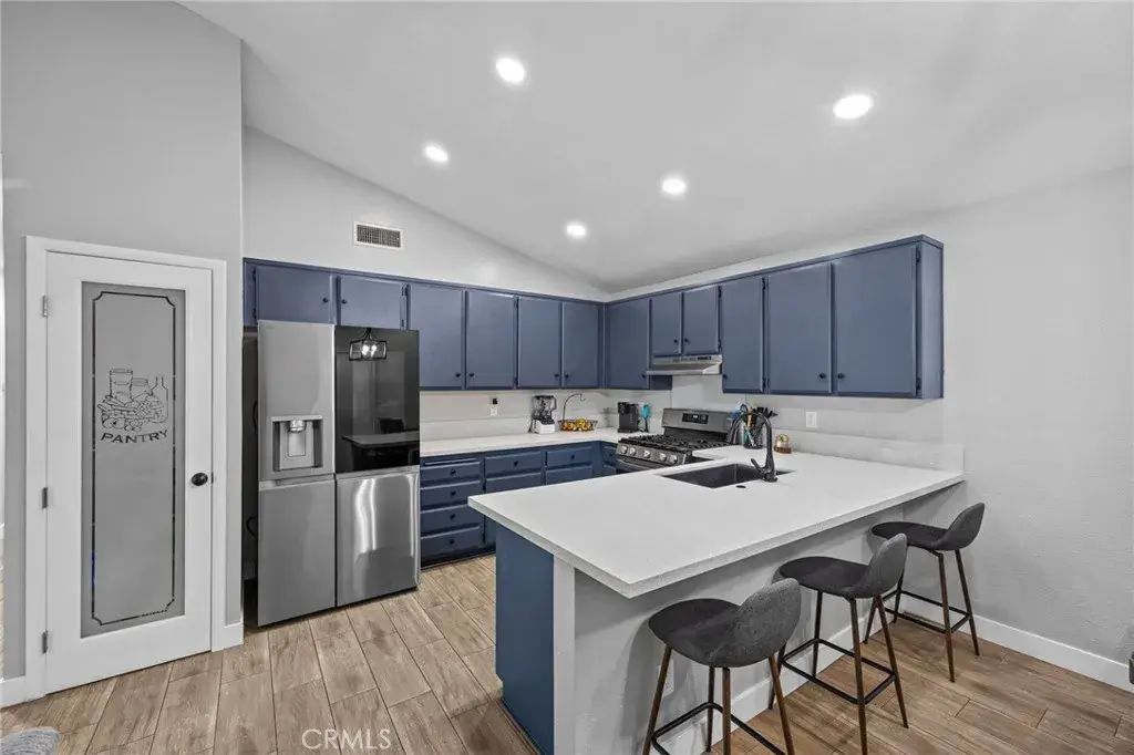 1720 Express Circle, Colton