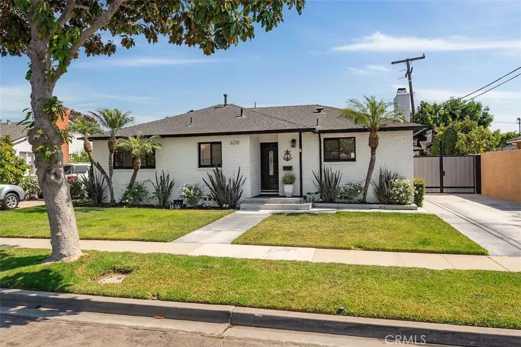 6210 E Fairbrook Street, Long Beach