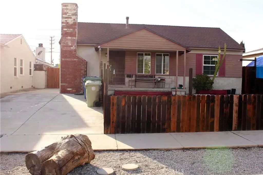 6109 Riverton Avenue, North Hollywood