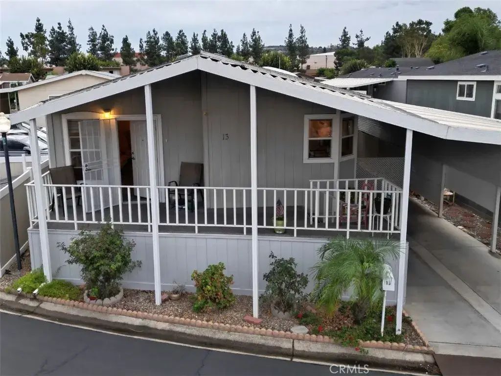 1001 S Hale 13, Escondido