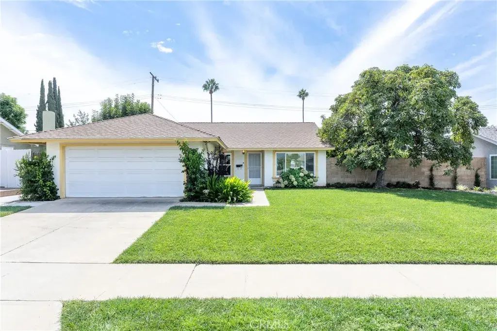 2310 E Chestnut Avenue, Orange