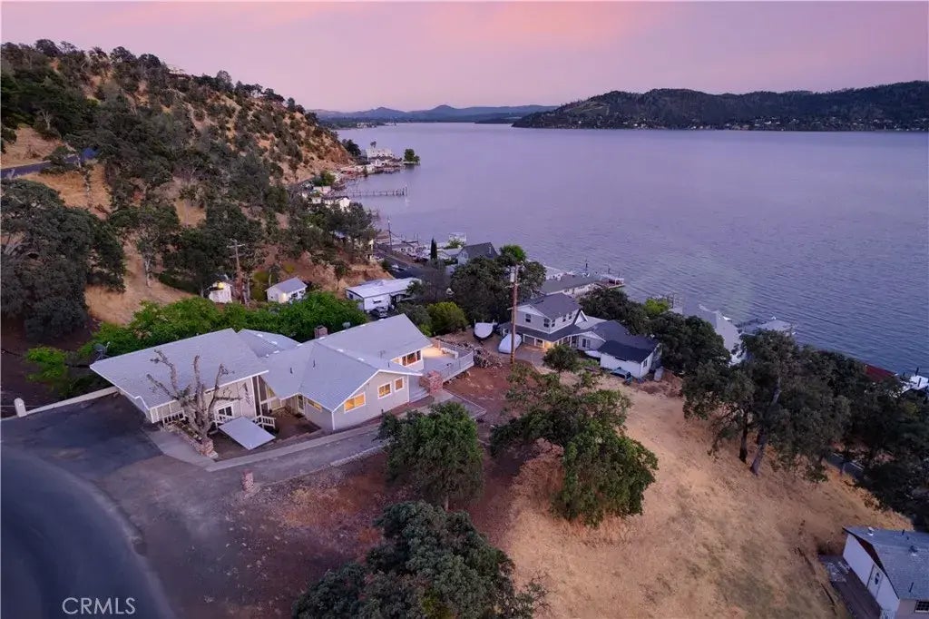 13041 San Joaquin Avenue, Clearlake