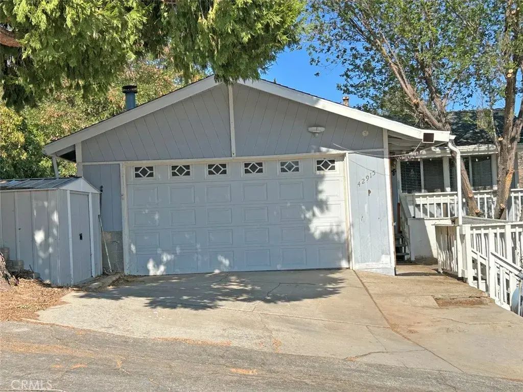 42915 Algood, Lake Elizabeth