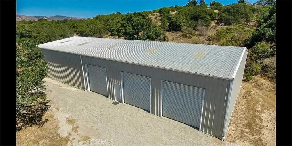 1990 Tularosa, Lompoc