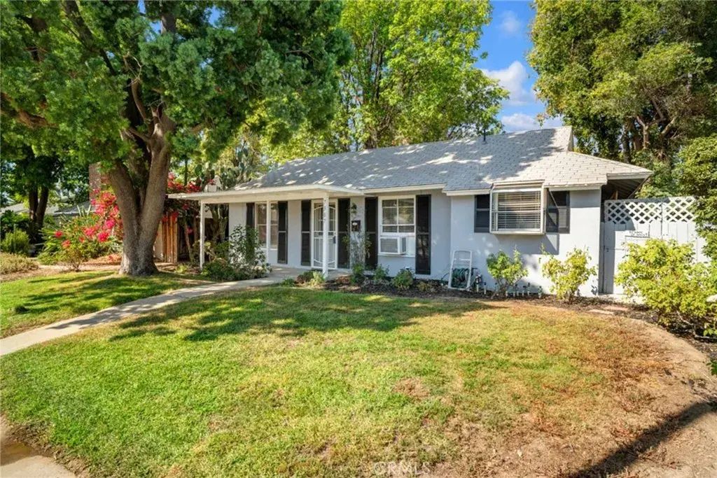 7307 Louise Avenue, Van Nuys
