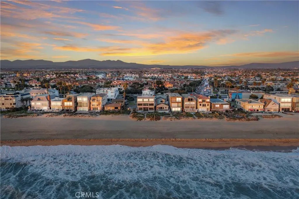 16601 S Pacific Avenue, Sunset Beach