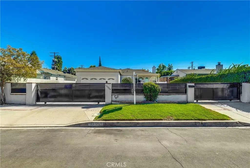 12506 Emelita Street, Valley Village