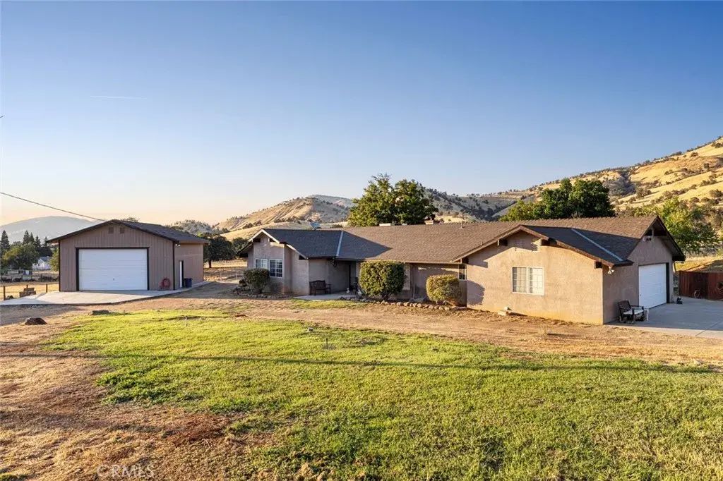 7214 Lupine Drive, Sanger