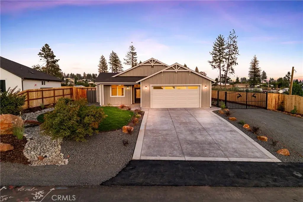 5776 Copeland Road, Paradise