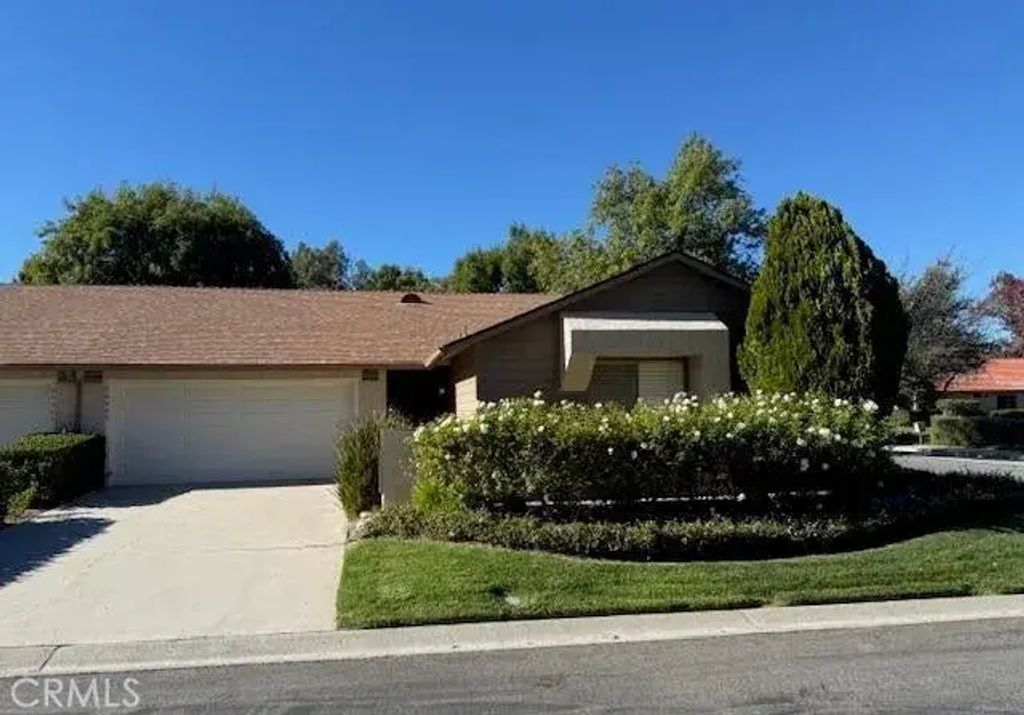 26265 Rainbow Glen, Newhall