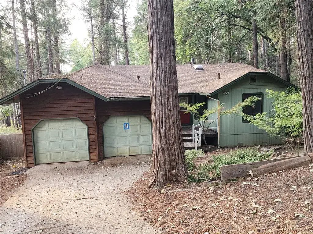 14211 Racine Circle, Magalia