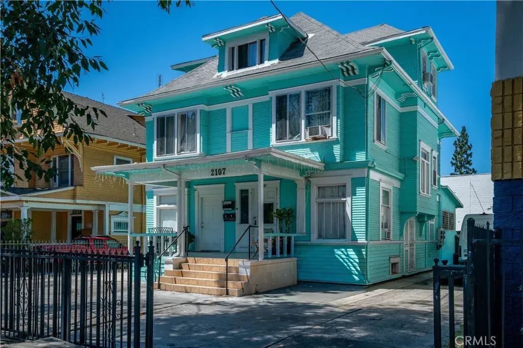 2107 S Union Avenue, Los Angeles