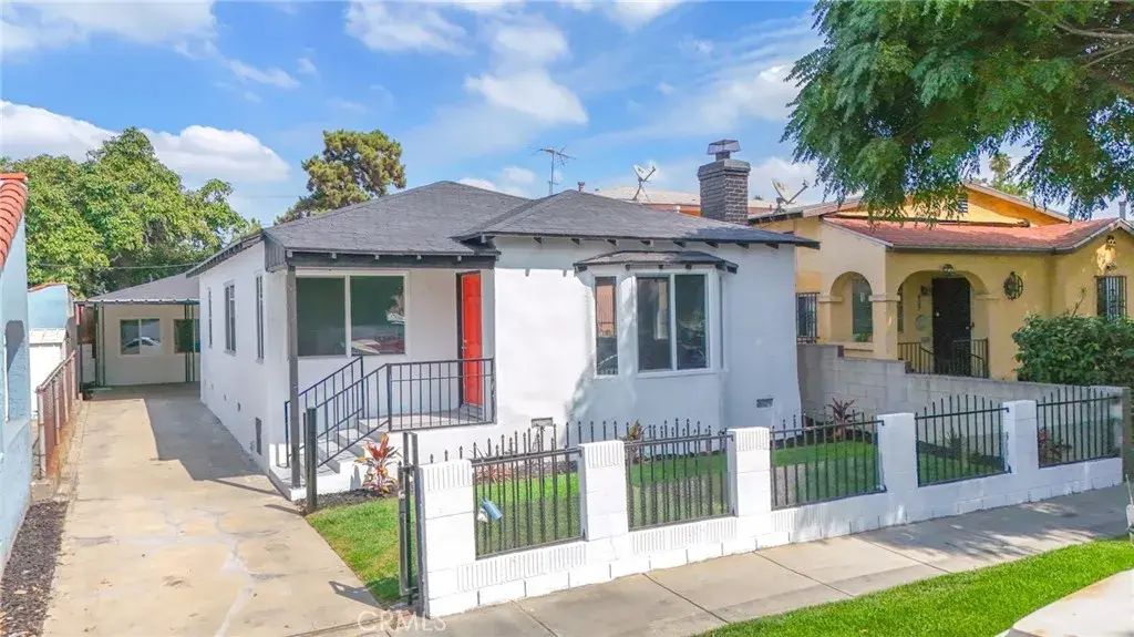 423 E 84th Street, Los Angeles