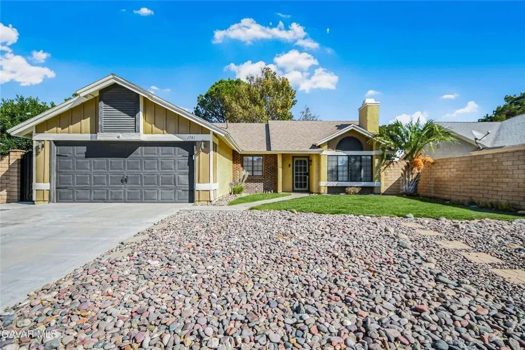 1741 Viridan Avenue, Lancaster