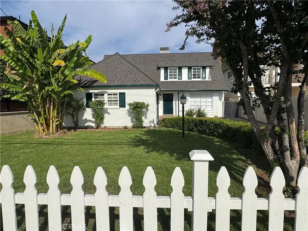 4918 Haskell Avenue, Los Angeles