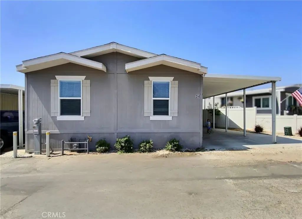 8086 Mission 34, Jurupa Valley