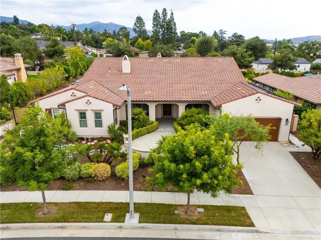 332 Snapdragon, Glendora