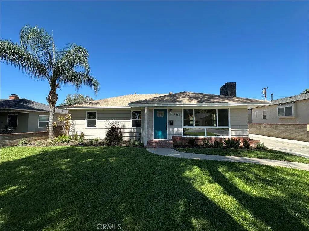 4561 Cover Street, Riverside