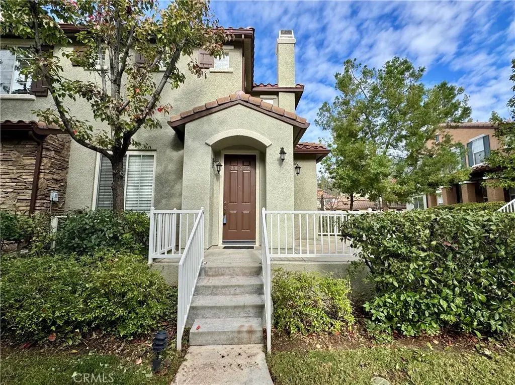 28248 Canterbury Court, Valencia