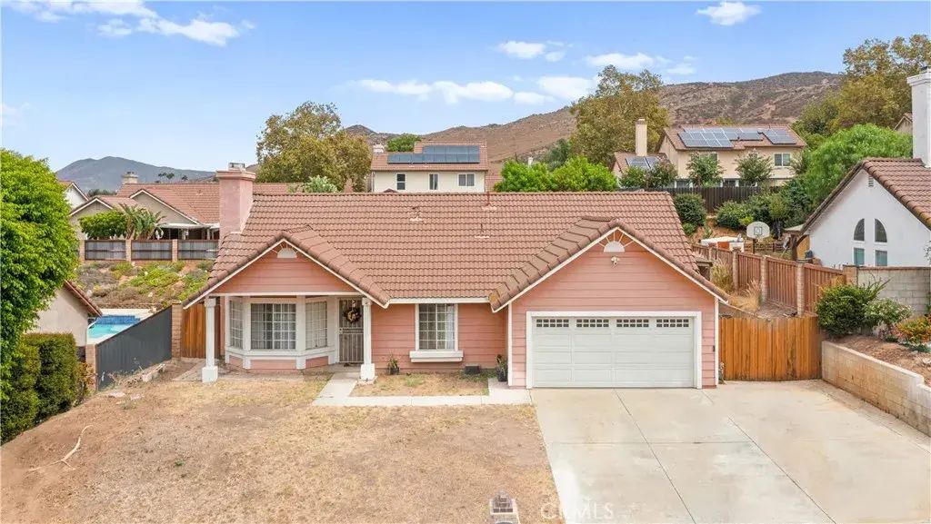4852 Mount Abbott Street, Jurupa Valley