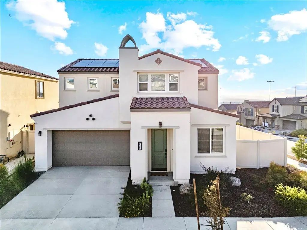 18160 Meridian Lane, Saugus