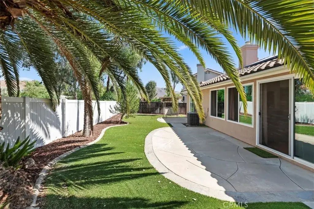 27185 Buffalo Trail, Corona