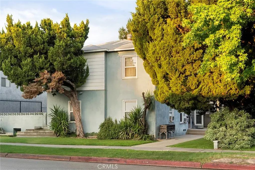 1608 Grismer Avenue, Burbank
