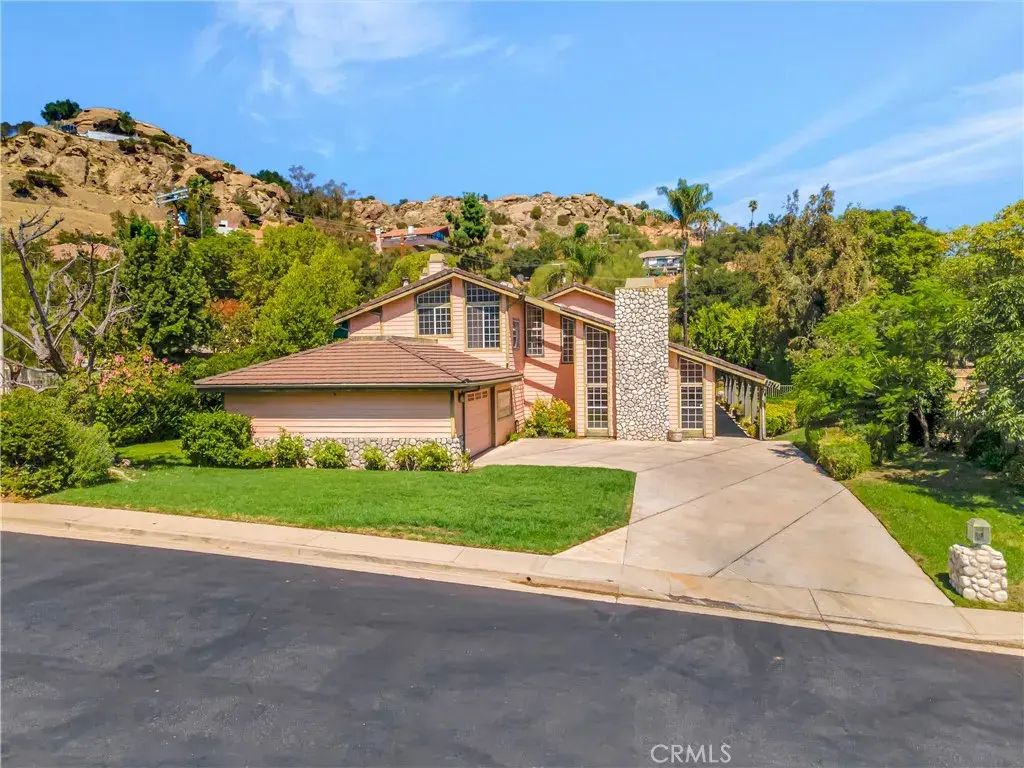 23961 Eagle Mountain Street, West Hills