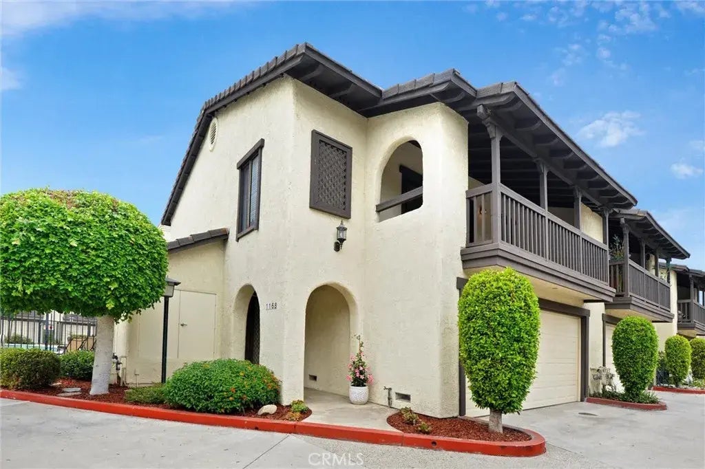 1168 Strawberry Lane, Glendora