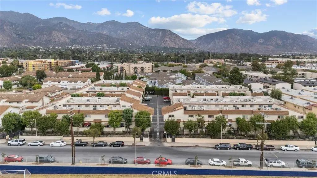 13080 Dronfield Avenue 58, Sylmar