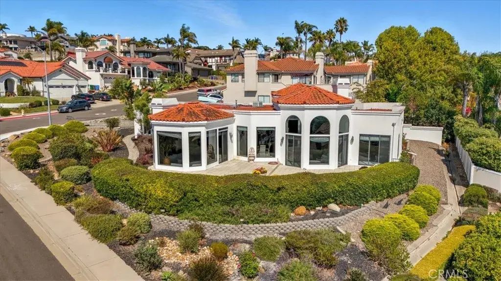 45 La Gaviota, Pismo Beach