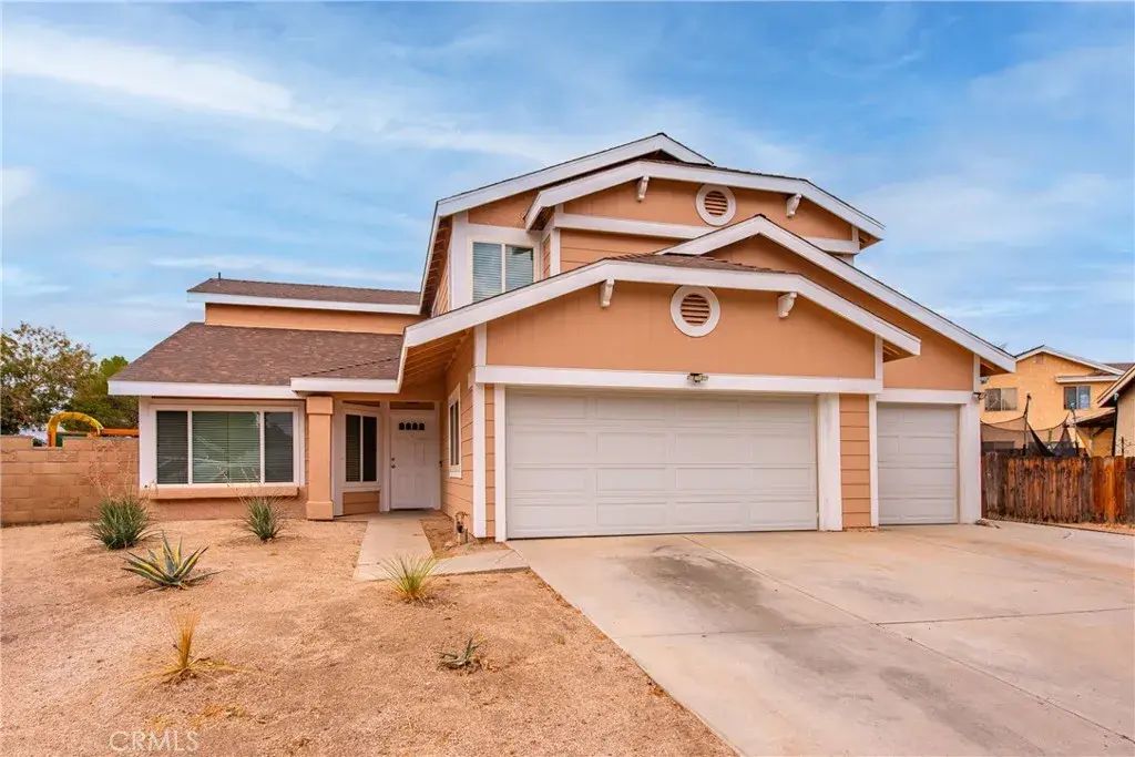 43611 Easy Street, Lancaster