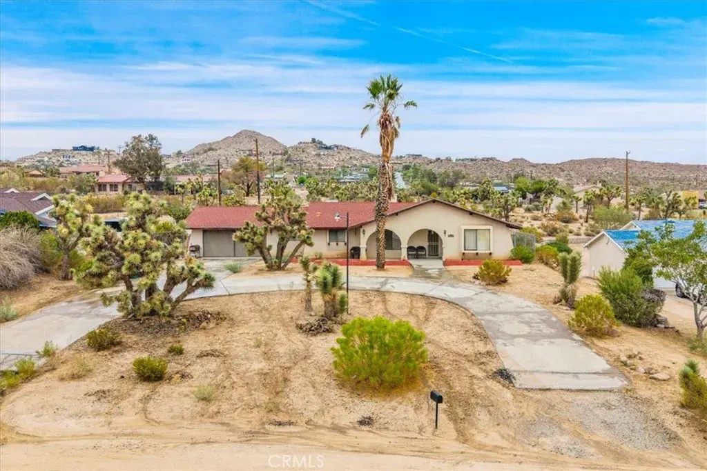 57616 Sierra Way, Yucca Valley