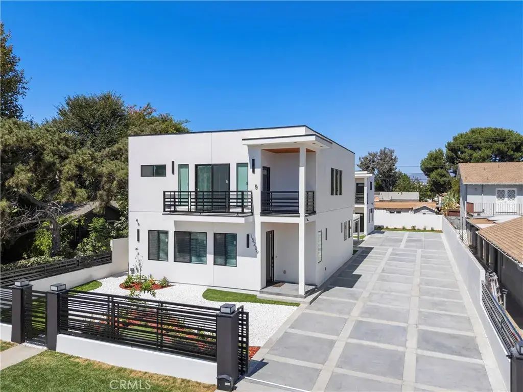 15209 Cohasset, Van Nuys