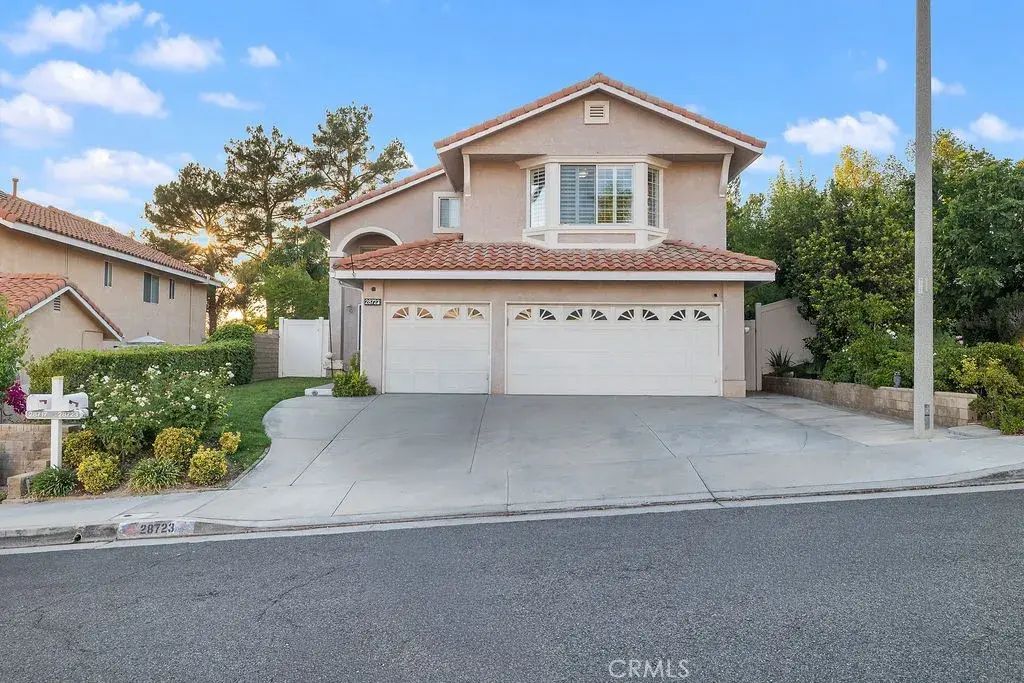 28723 Park Woodland Place, Saugus