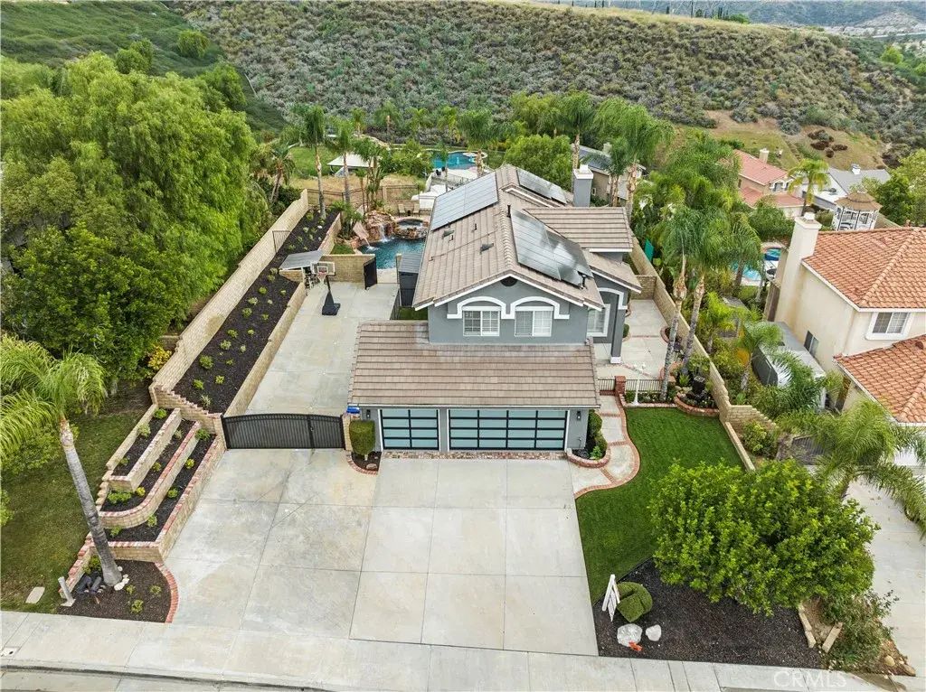28470 Rodgers Drive, Saugus