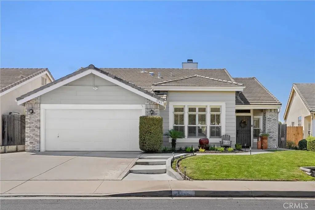3741 Les Maisons Drive, Santa Maria