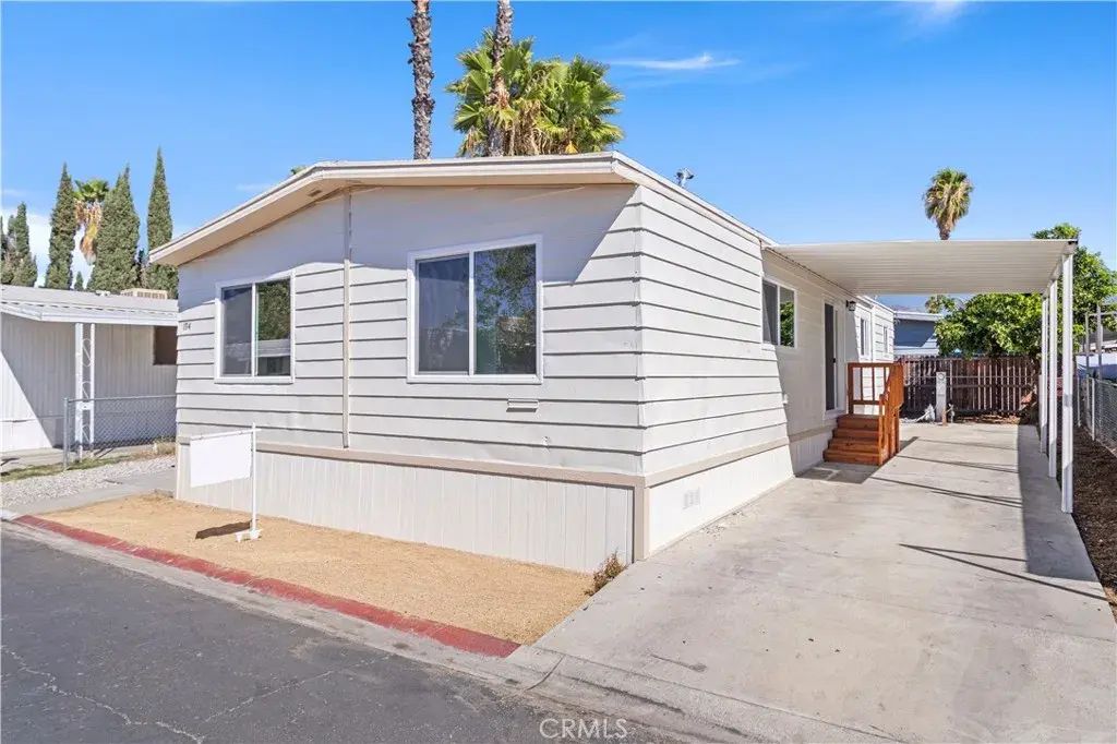 1097 N N State 194, Hemet