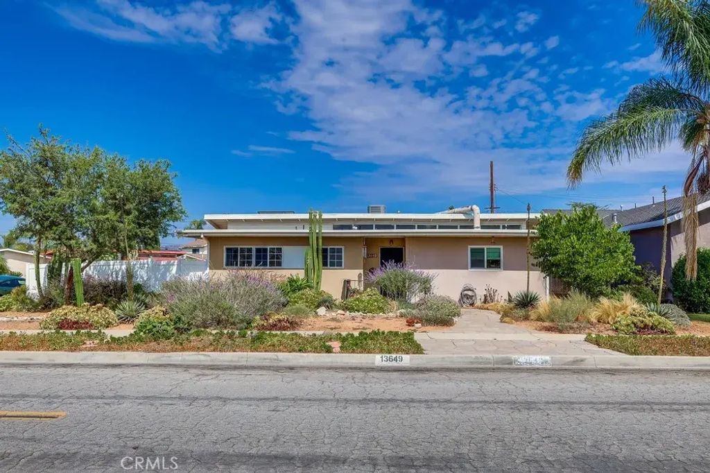13649 Reis Street, Whittier