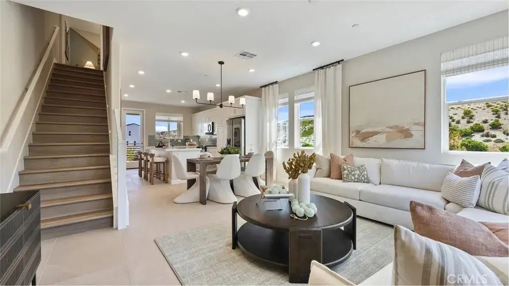 26854 Sonnet Place, Valencia