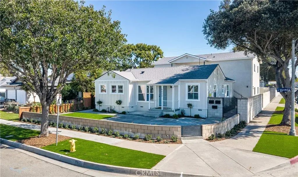 5602 Verdura Ave, Lakewood