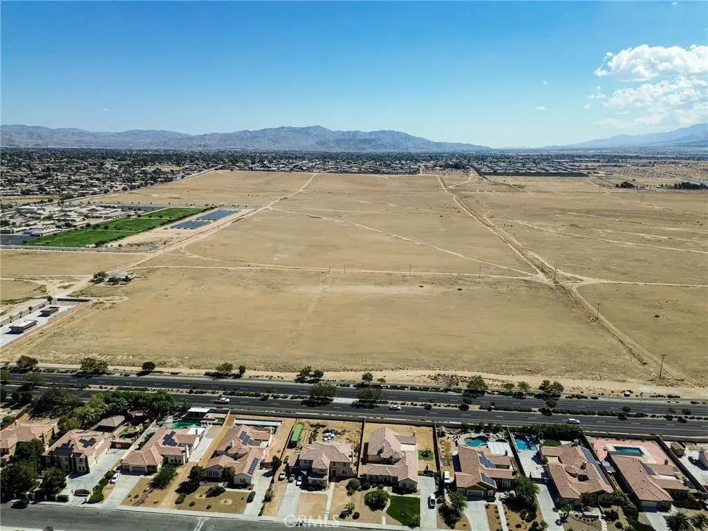 Apple Valley, Apple Valley