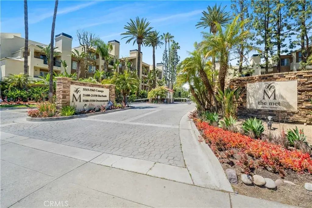 5540 Owensmouth Avenue 316, Woodland Hills