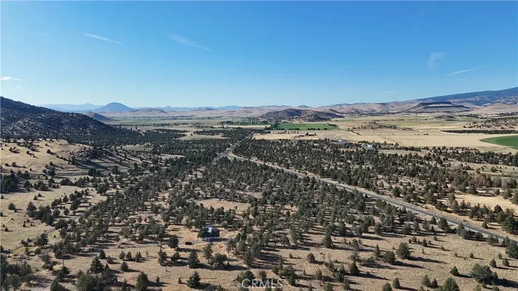 5200 Blackberry Lane, Montague