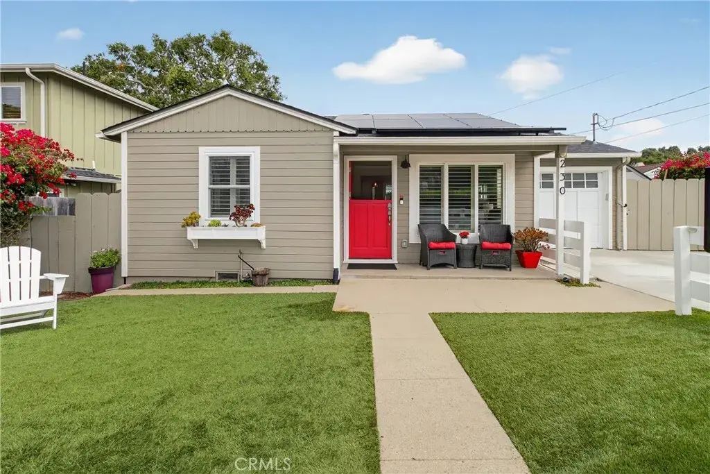 230 Sinex Avenue, Pacific Grove