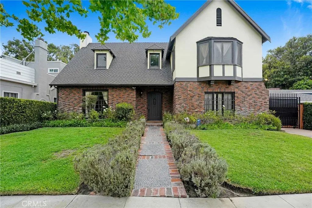 816 S Longwood, Los Angeles