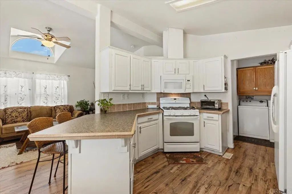 176 Flicker Lane, Oceanside