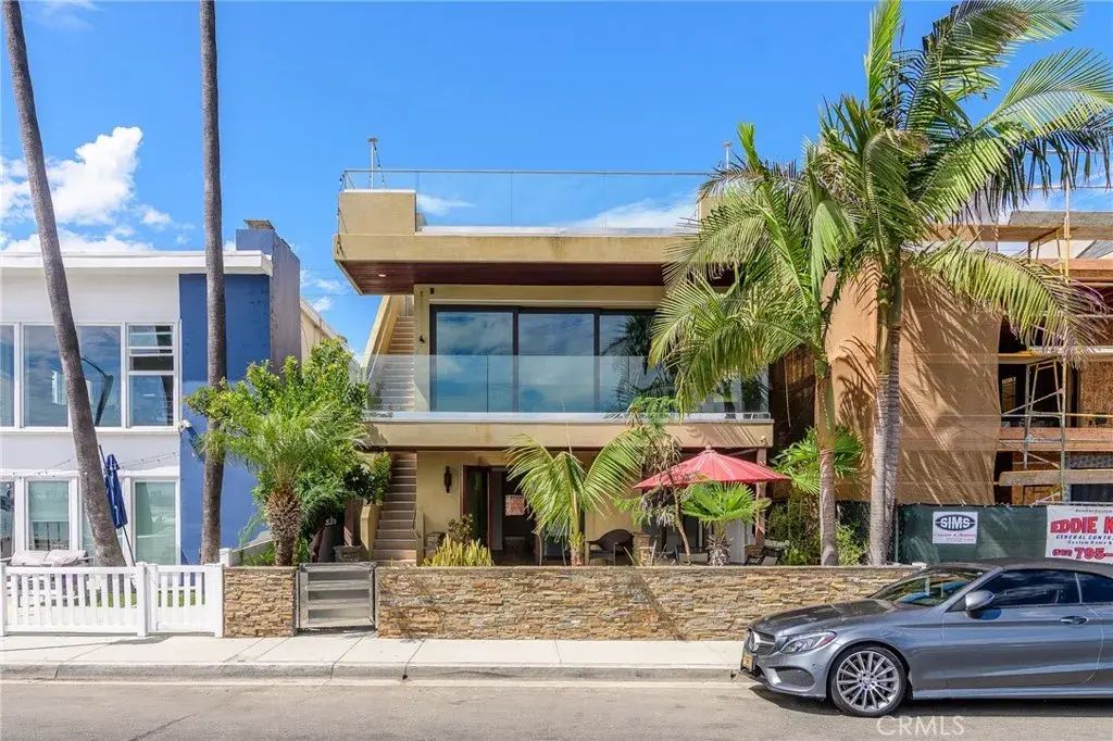 167 Bay Shore A, Long Beach